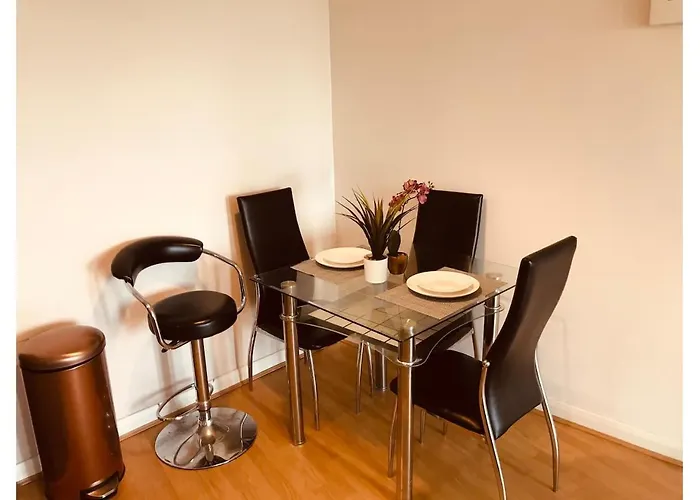 3 Bedroom Beautiful Apartment